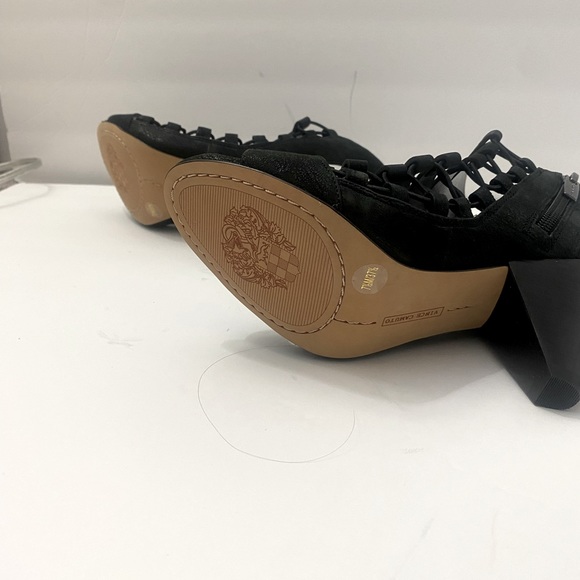 NEW!  Vince Camuto Eliaz 7.5  black Caged Peep Toe Heel with Zipper - Picture 9 of 16